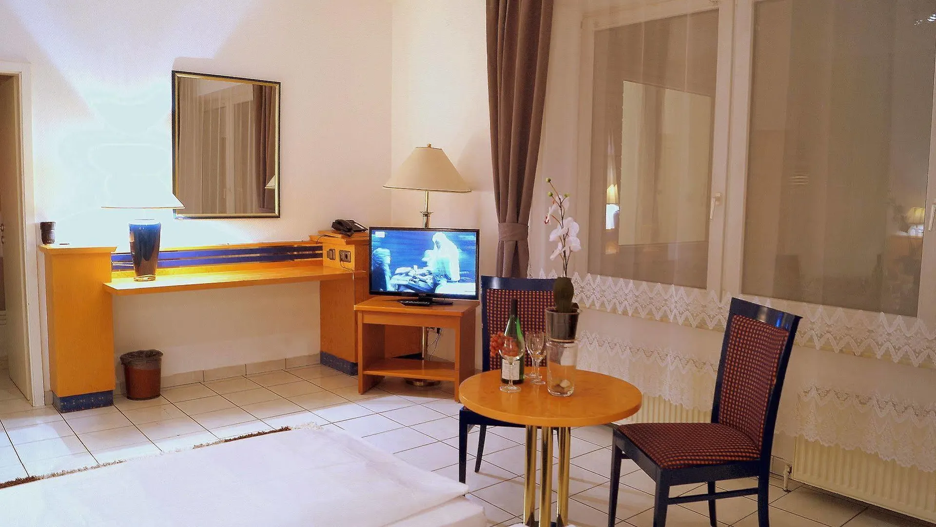 Hotel Rahlstedter Hof Hamburg 2*,